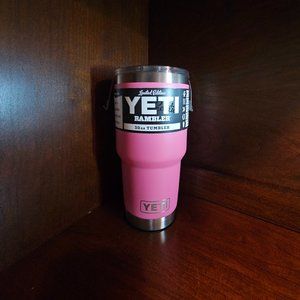 Yeti Rambler 30oz Tumbler - Harbor Pink LE